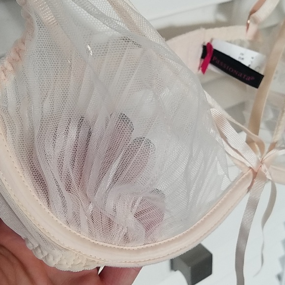 Bra - Picture 4 of 6